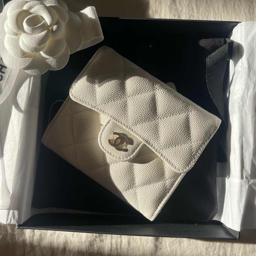Authentic Chanel White Caviar Leather Wallet with receipt